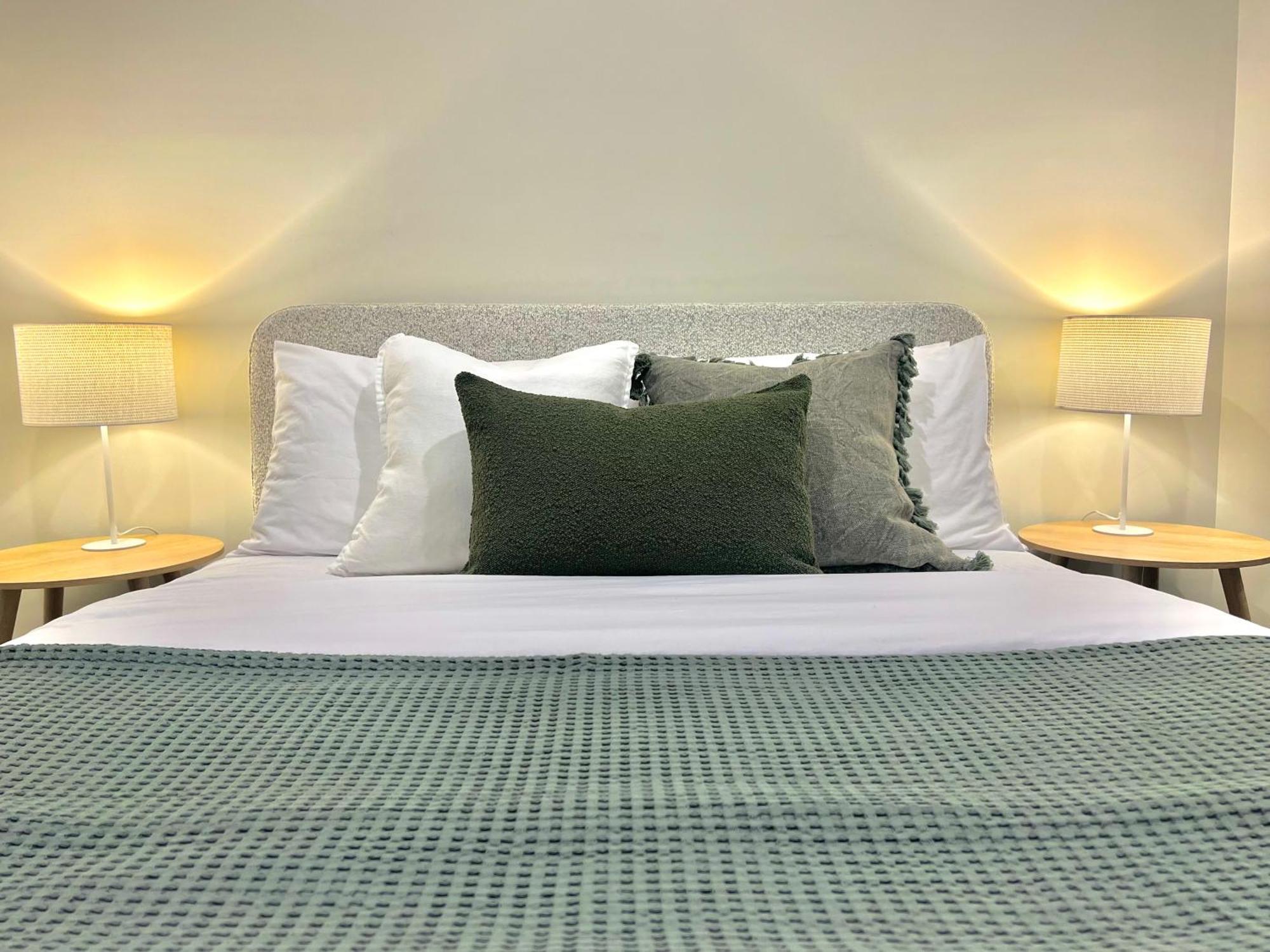 Harbour Towers, Newcastle'S Elite Apartment Stays, Free Parking & Tram Access Exteriör bild