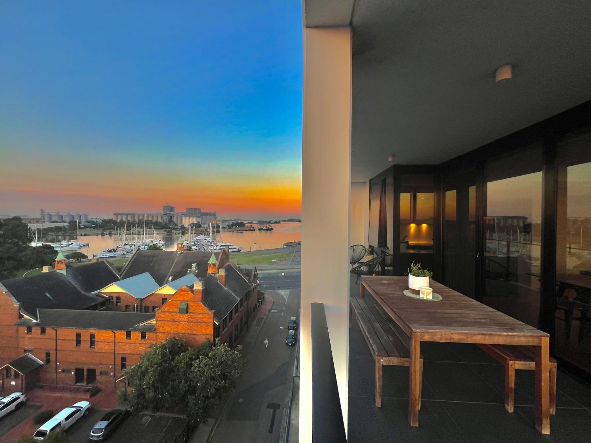Harbour Towers, Newcastle'S Elite Apartment Stays, Free Parking & Tram Access Exteriör bild